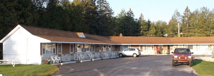 Presque Isles Huron Shore Motel (Presque Isle Motel) - From Web Listing